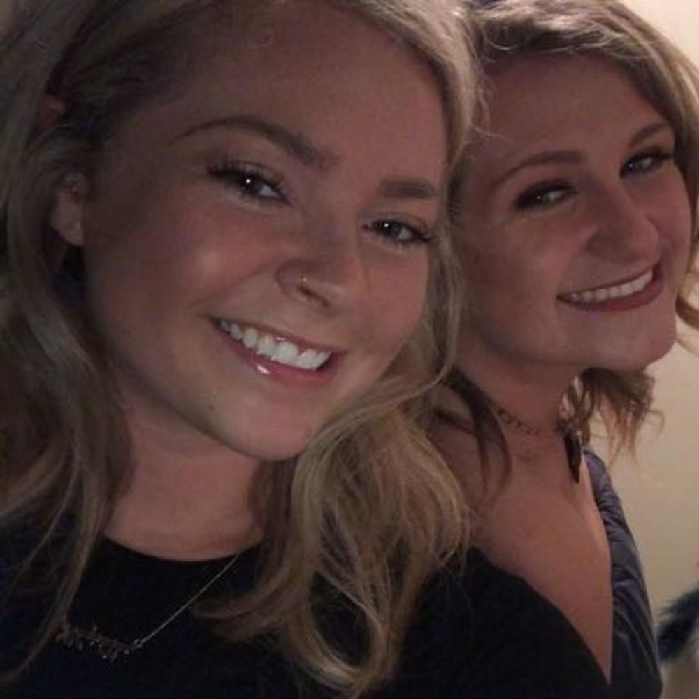 Meet your Posher, Alyssa